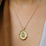 TIARA NECKLACE